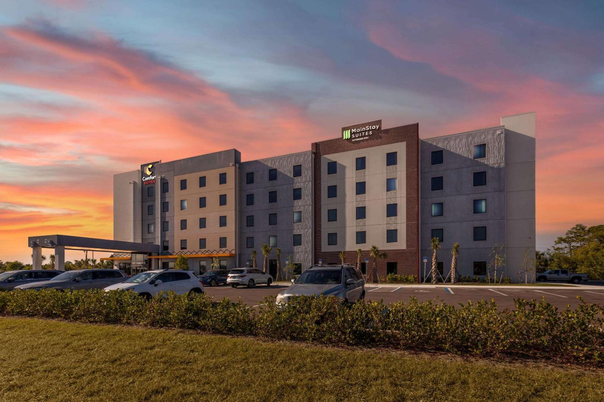 Comfort Suites Fort Myers East I-75 Exterior foto